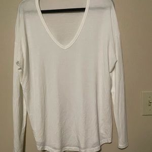 Athleta white Cloud Light long sleeve Top Size Medium
